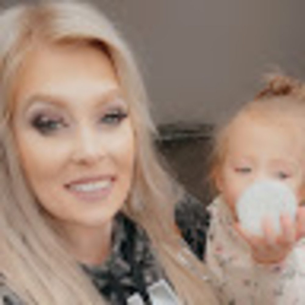 Meet your Posher, Felicia